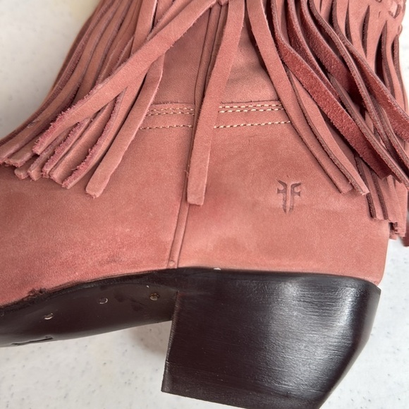 Frye Women's Sacha Short Fringe Bootie, Rose Cake - 8:5 - Picture 12 of 14